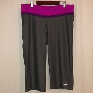 Champion L Gray Pink Active Capri Crop Workout Pants Leggings